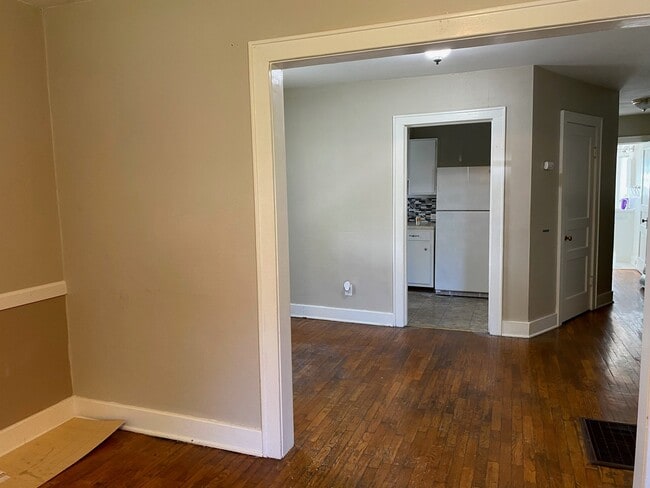 Photo - Myers Triplex