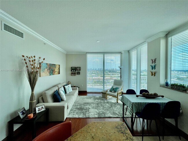 Photo - 1745 E Hallandale Beach Blvd Unidad 1507W