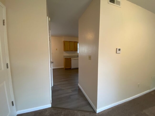 Photo - 200 Vickie Lynn Ln Unidad C