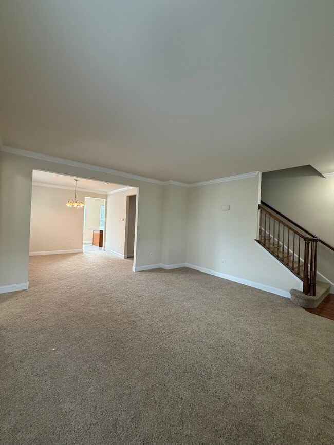 860 Main St