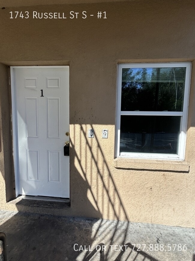 Photo - 1743 Russell St S Unidad #1