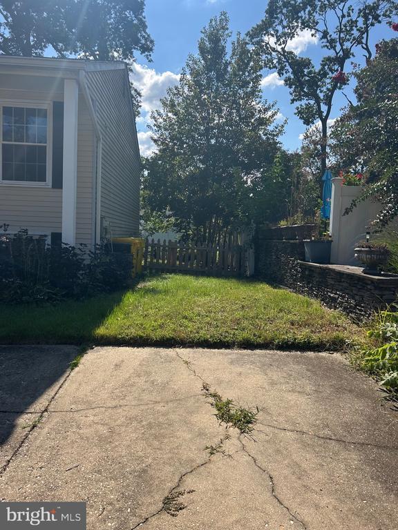 Photo - 615 McKinway