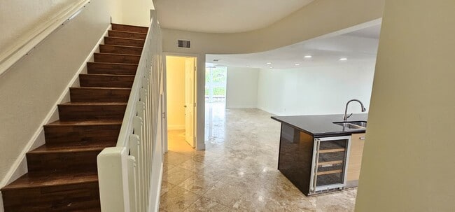 Building Photo - 3745 NE 171st St