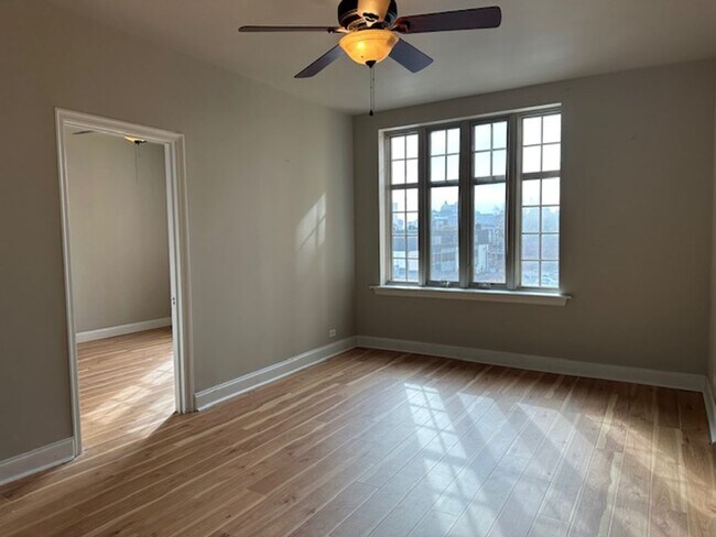 Photo - 1525 N Front St