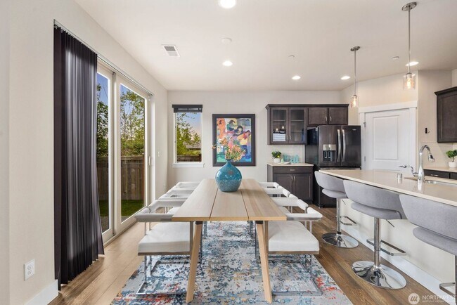 Photo - Modern Lynnwood Home with Flexible Bonus Space and Fenced Backyard