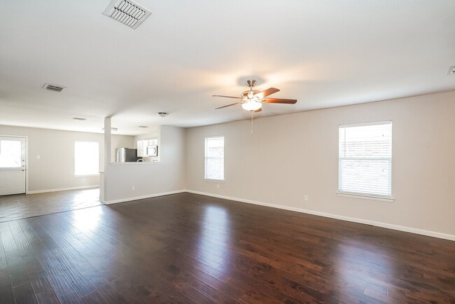 Photo - 1708 Diamond Lake Trail