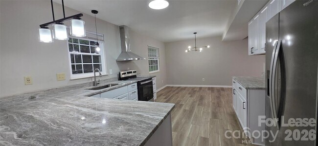 Photo - 7200 Shadowlake Dr