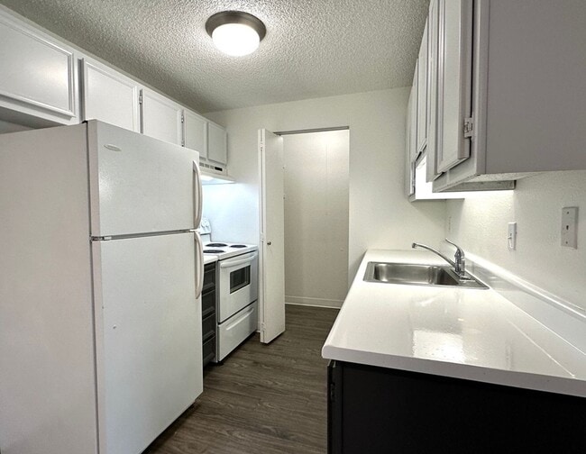 Photo - West on Murray Apartments