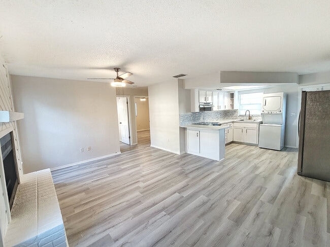 Photo - 442 77th Ave N Unidad 442