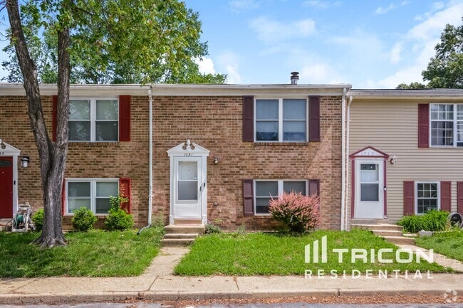 Building Photo - 1051 Dorset Dr Rental