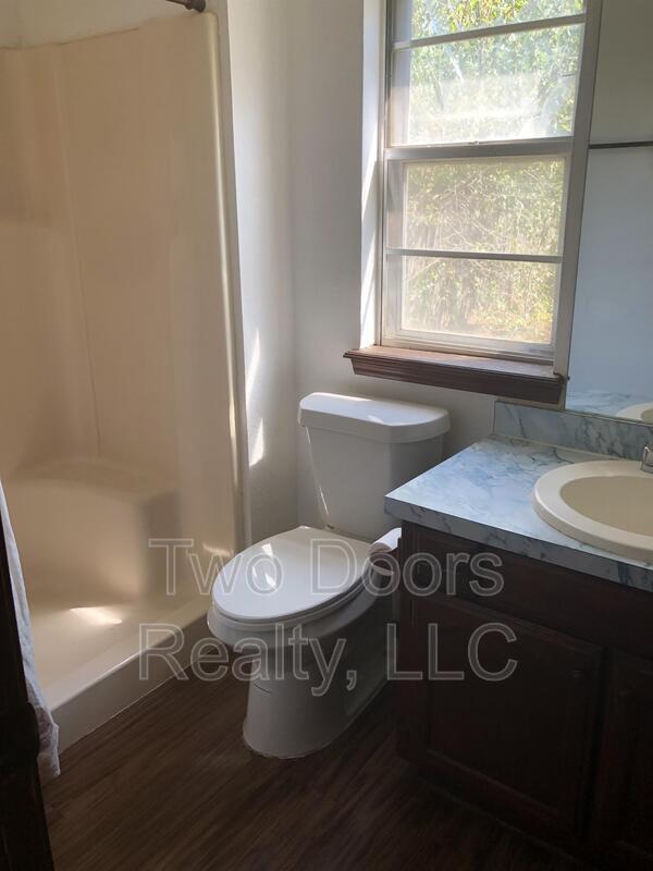 Photo - 4220 SE 49th St