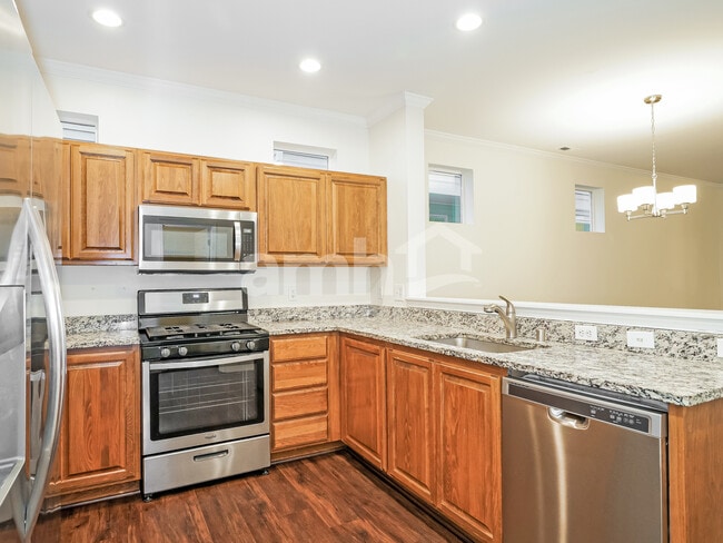 Photo - 4300 Edgewater Blvd NE