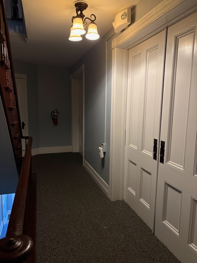Hallway - one unit per floor - 122 Spring St Unit apartment 1