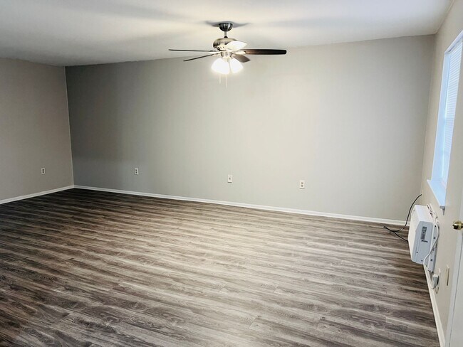 Photo - Pied Piper Apartments (Studio/1 Bath)