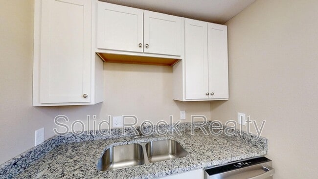 Photo - 2405 E St Vrain St Unit 105