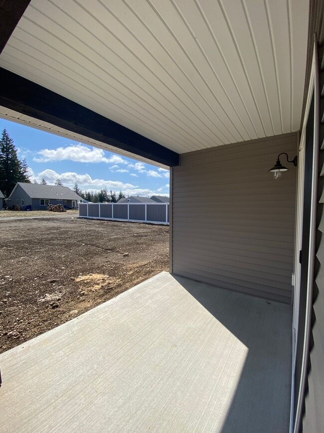 Photo - New home on 8th Avenue in Spirit Lake