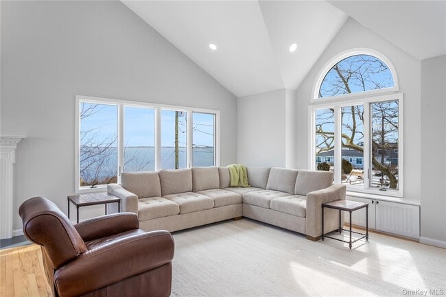 Photo - 2 Bayside Ave