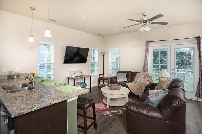 Photo - Jackson Commons