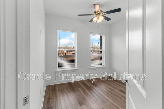 Photo - 314 Hazel Alder Ln