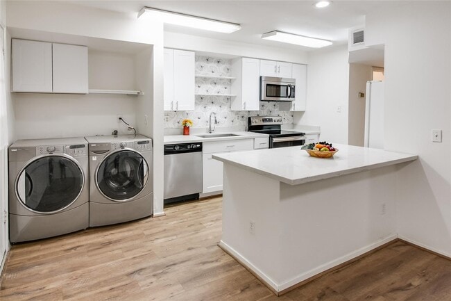 Building Photo - 9303 Hammerly Blvd