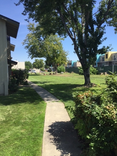 El Dorado Townhouses