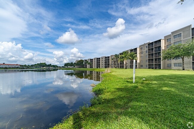 Photo - Legacy Lake Vista