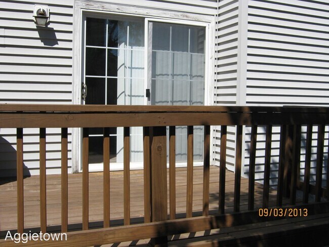 Photo - 2 br, 1 bath House - 2028 Shirley