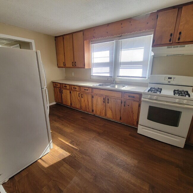 Photo - West Indy/Eagledale 3BR Home!