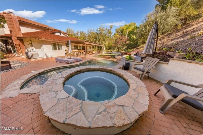 Photo - 249 Greenmeadow Dr