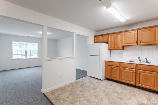 1 BR, 1 BA - 725SF