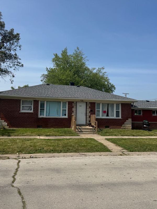 Photo - 15247 Honore Ave House