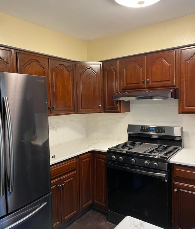 Photo - 6651 S Ellis Ave