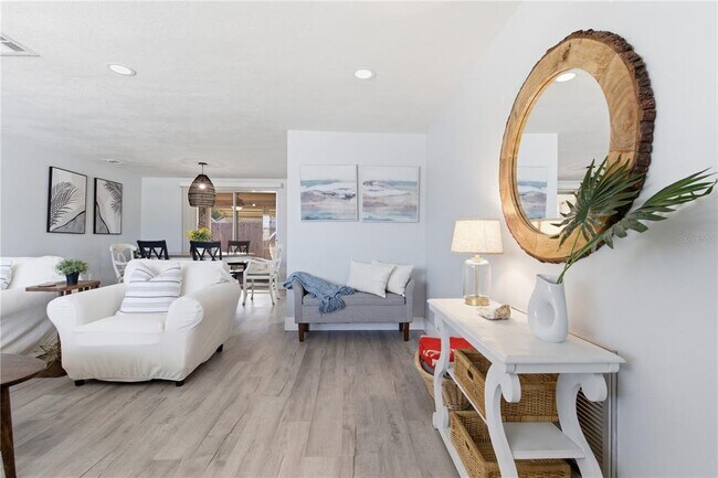 7608 Sue Ellen Dr
