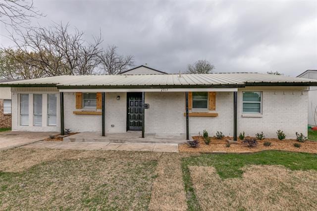 Building Photo - 2917 Dale Dr