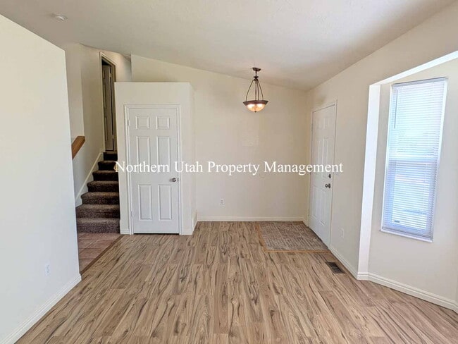 Photo - Updated 4 Bed, 2 Bath SFH