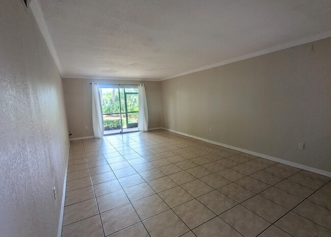 Photo - 906 La Costa Cir