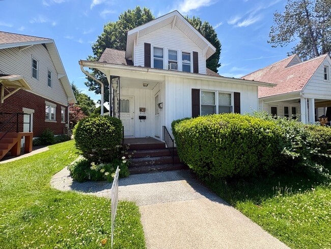 Building Photo - 40 W Caracas Ave Unit C