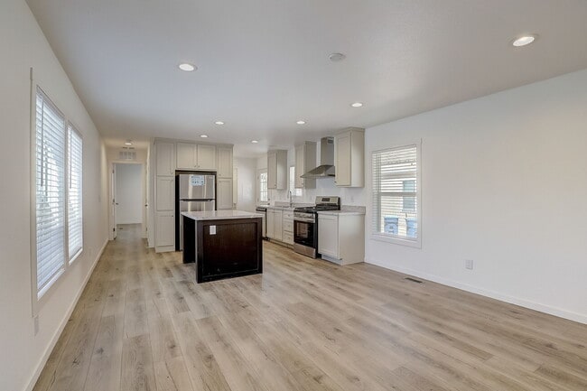 Photo - 2627 S Lamb Blvd