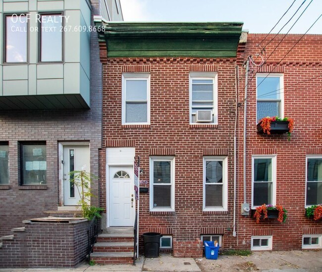 Photo - 2043 Gerritt St