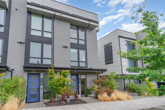 Building Photo - 4208 Evanston Ave N Rental