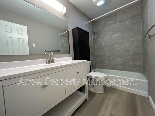 Photo - 222 Park Ave