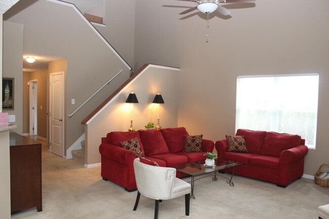 Photo - 96 Arrowfeather Ln