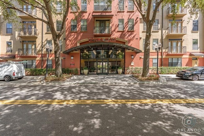 Building Photo - 911 N Orange Ave Unit 511