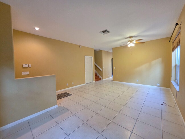 Photo - 4434 Lake Lucerne Cir