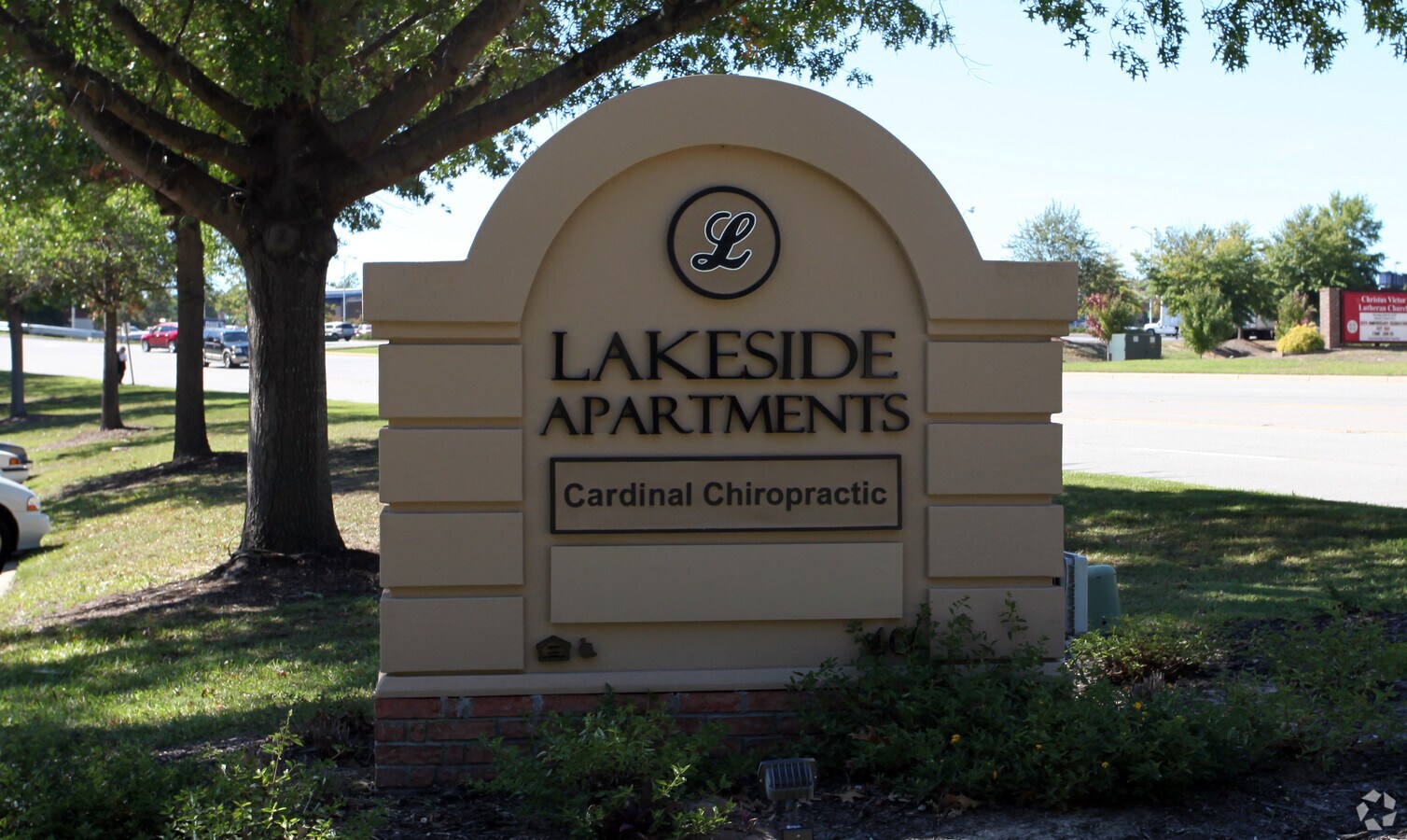 Photo - Lakeside Apartments