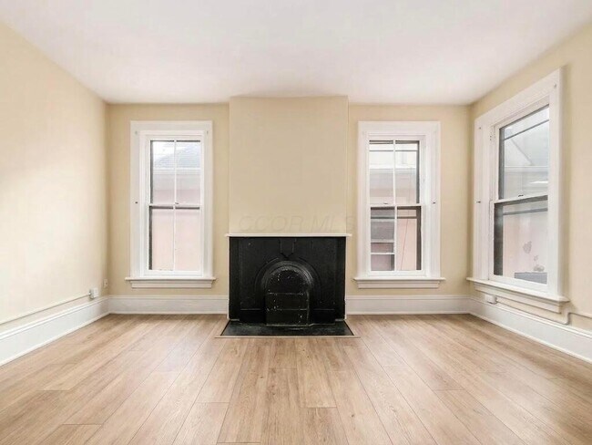 41 King Ave Unit D