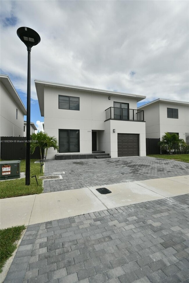 Photo - 1339 NW 2nd Ln