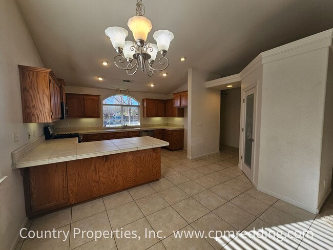 Photo - Modern 3-Bedroom House on Cul-de-Sac with Newer Flooring Coming Available Soon!