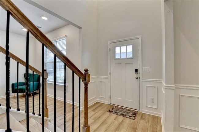 Photo - 115 Eleanora Pk