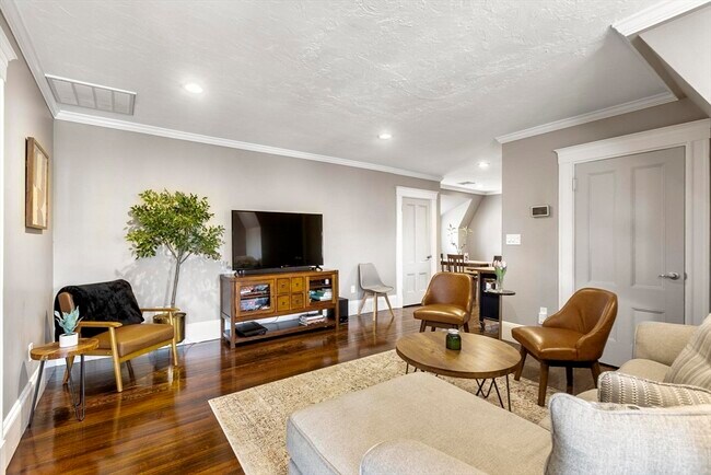 Photo - 10 Upland Ave Unidad 3